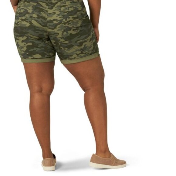 Lee Riders Womens Plus Comfort Waist Camouflage  Midrise Utility Shorts Size 20W - Picture 3 of 14